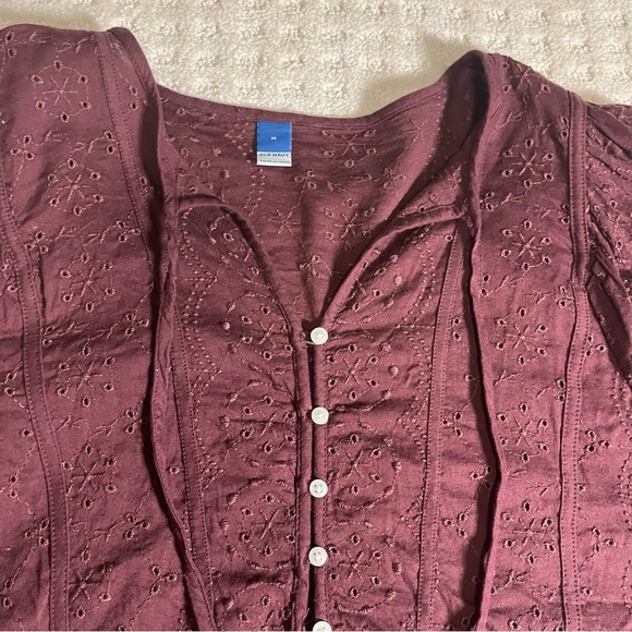 Old Navy burgundy eyelet long sleeve blouse - Picture 8 of 15